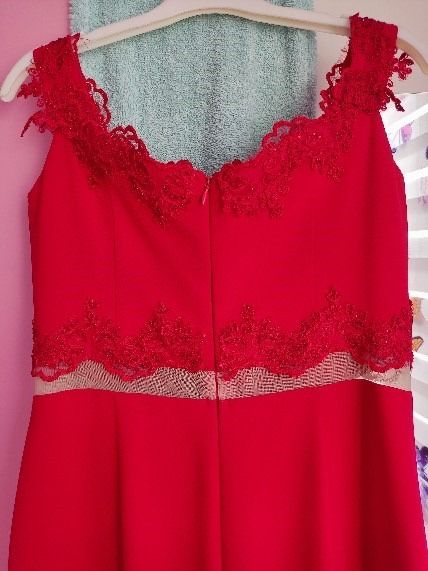 Официална рокля