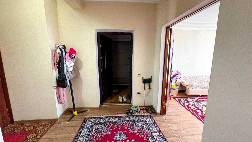 Продам 3-х  комн квартиру Акбота