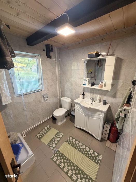 Casa de vacanta , 114 mp , 1080 mp teren, Vama, Bucovina