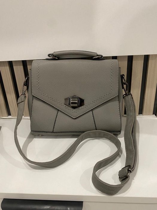 Сумка серого цвета