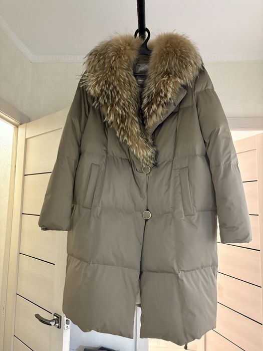 Новый  пуховик  натурная чернобурка