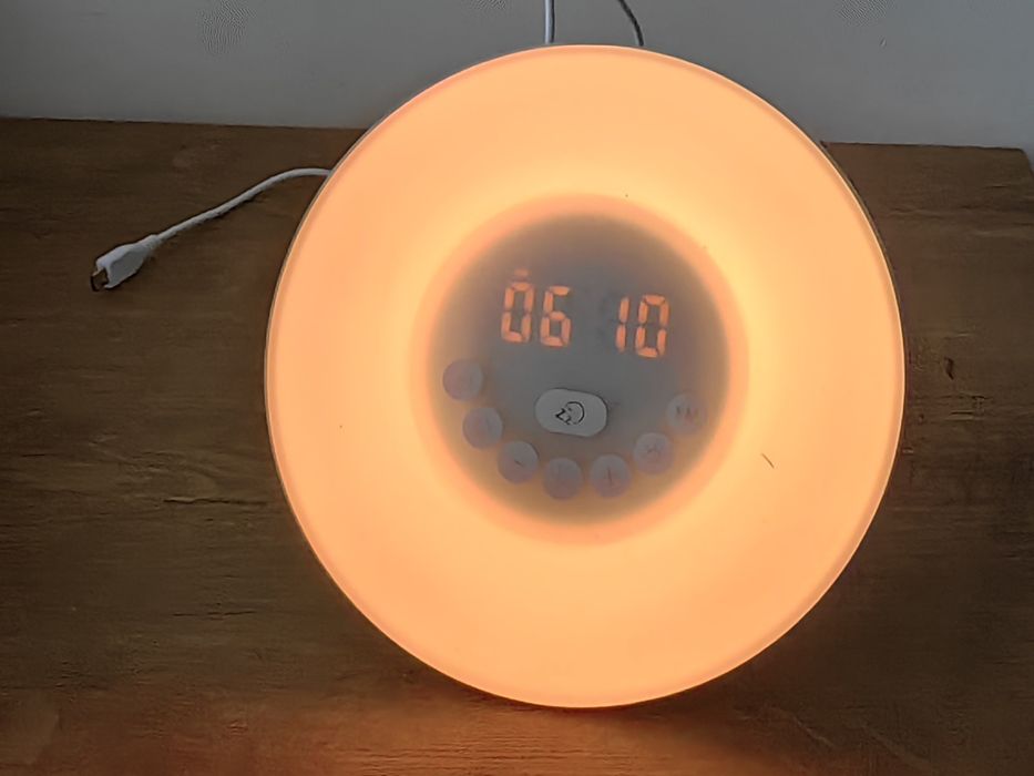 Radio FM ceas digital cu lumină de trezire veioza