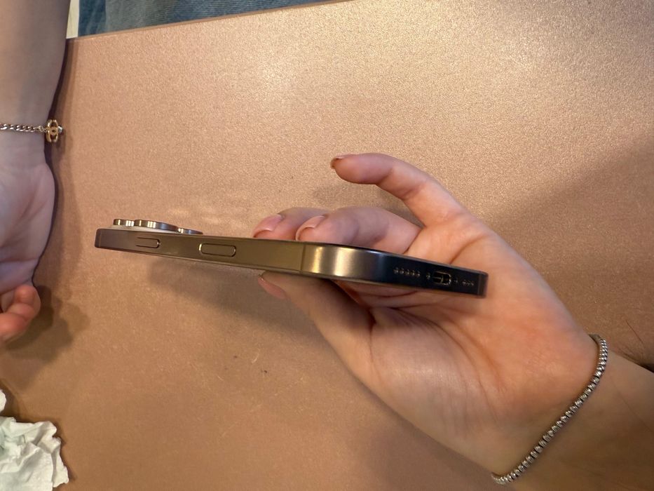 Iphone 16 pro inca cu garantie