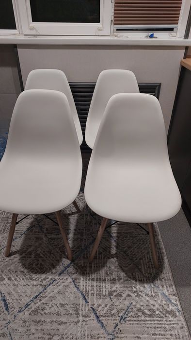 Стулья, новые в идеальном состоянии