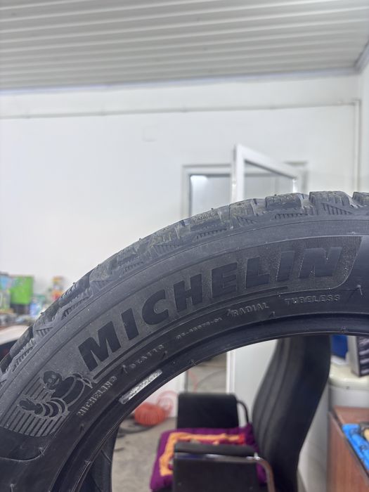 Продам шины[покрышки]