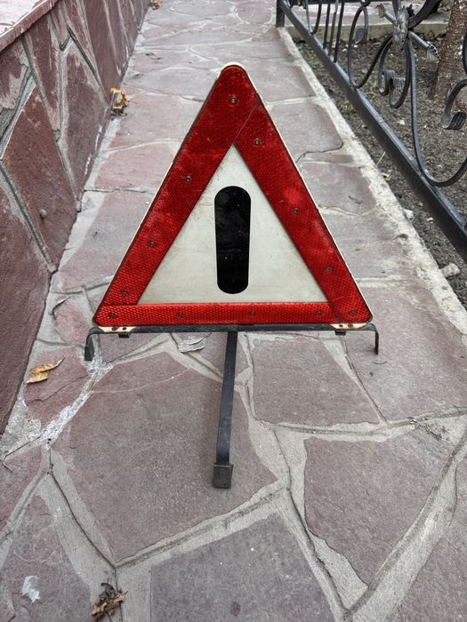 Авариный знак мерс, гайковерт