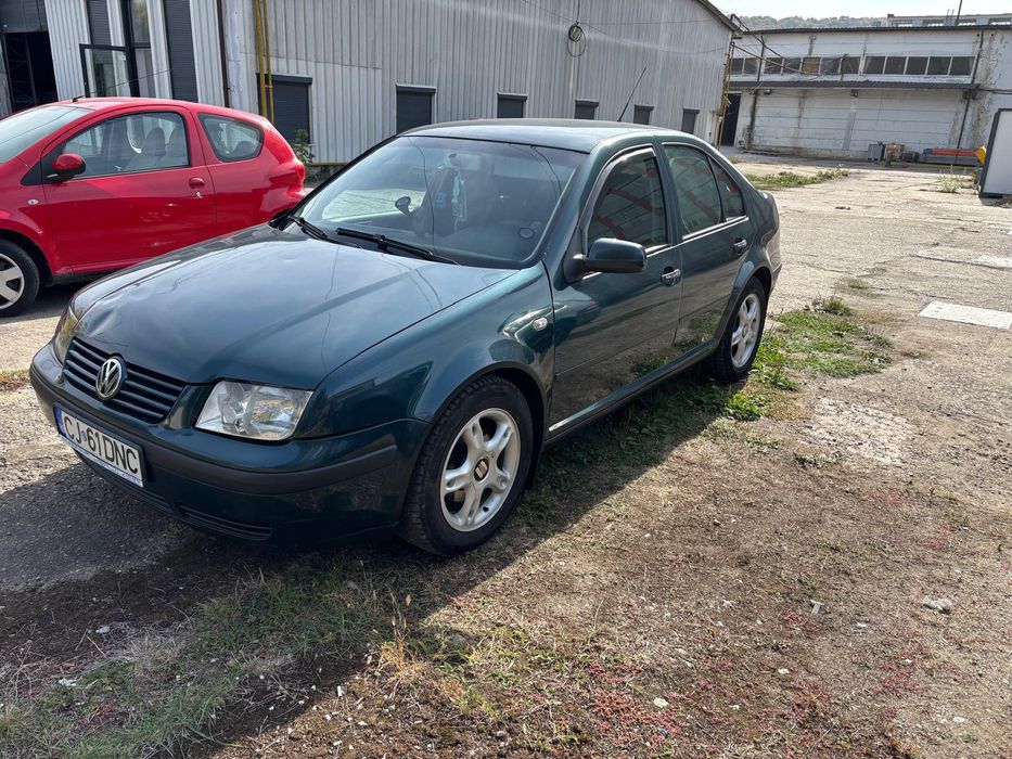 Vând vw bora an 2003