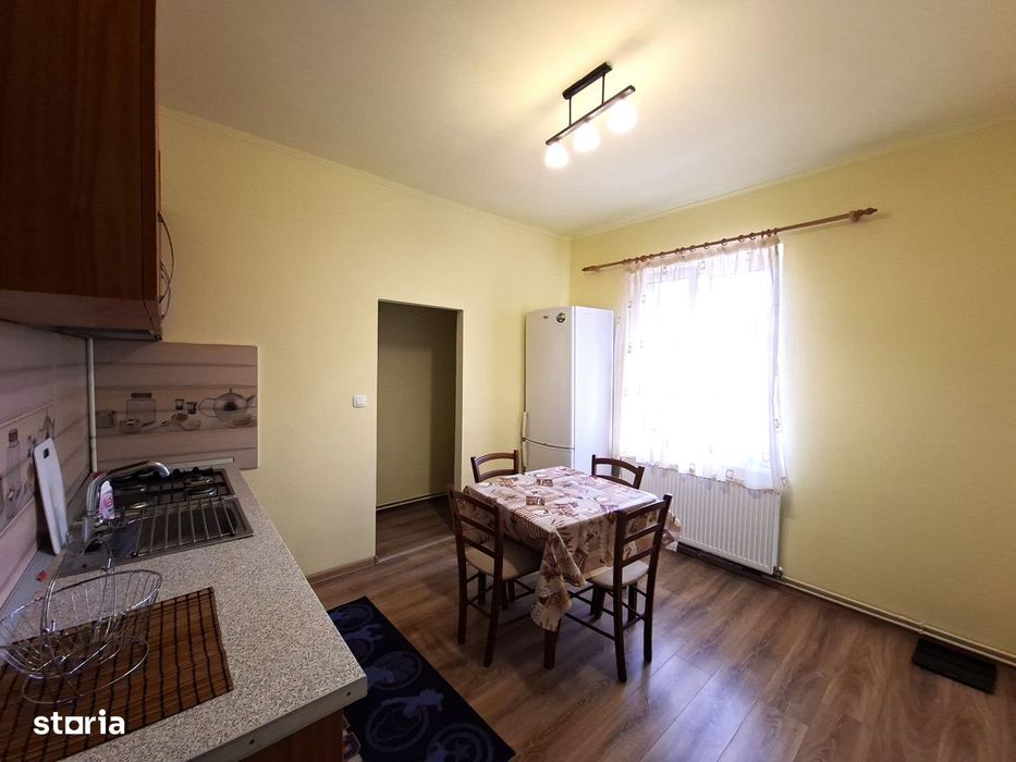 Apartament cu 2 camere, priveliște superbă spre Tâmpa, zonă centrală