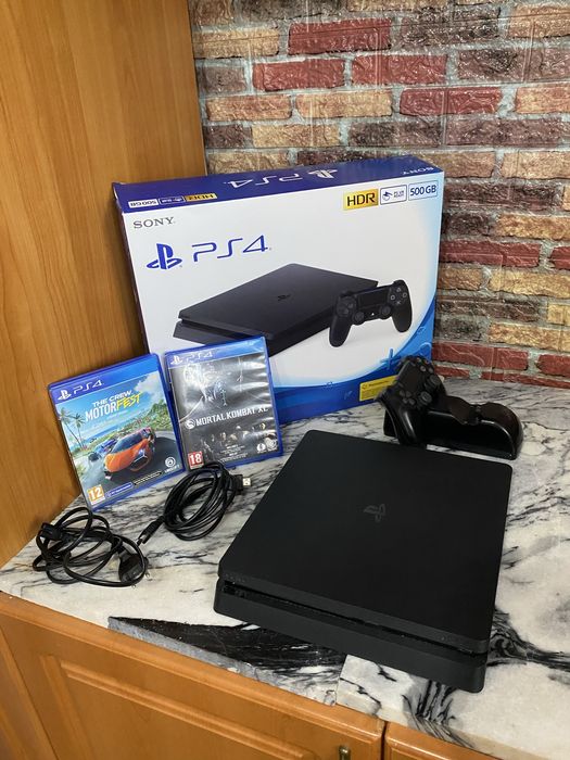 PS4 slim ca nou - stare impecabila