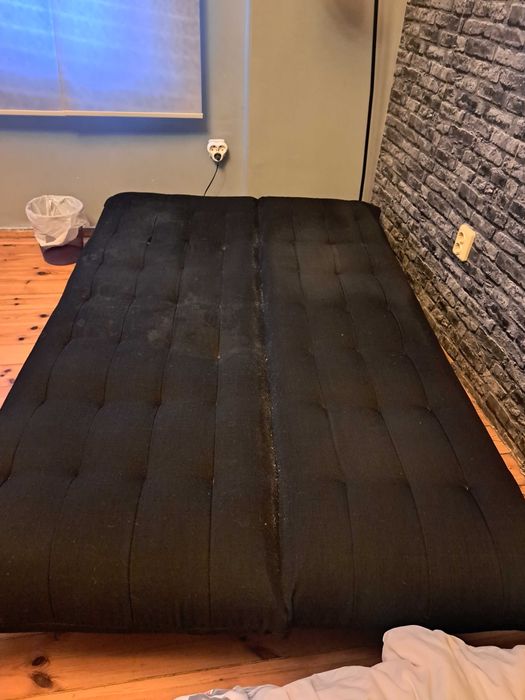 Разтегаем черен диван