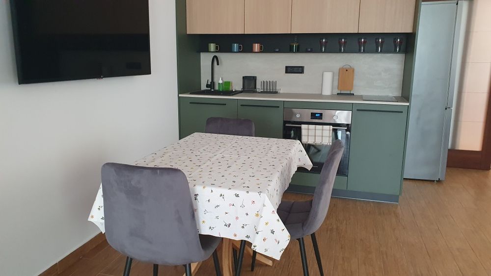 Inchiriez apartament in regim holelier