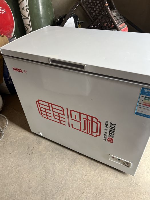 Морозильник в хорошем состоянии БУ