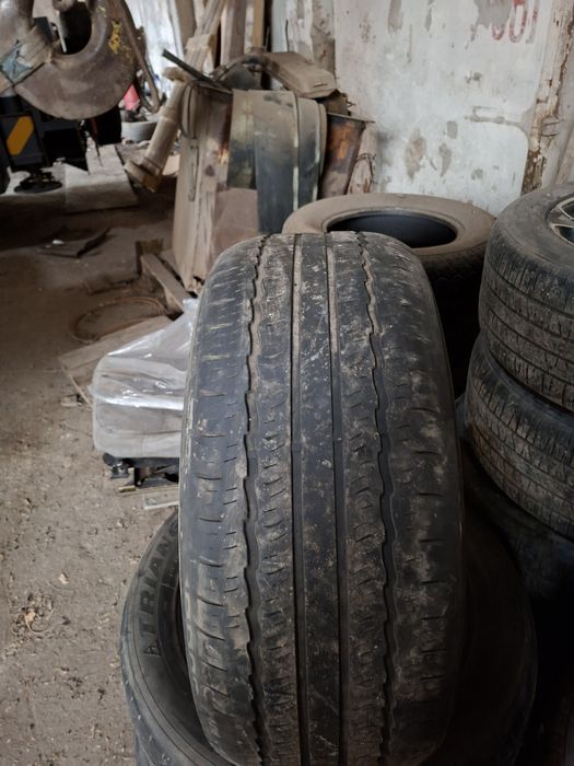 Продам резину 285×50г20