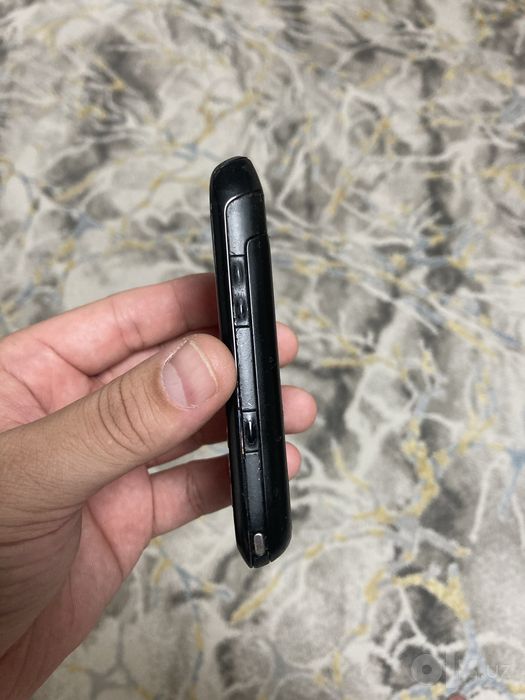 Black berry 9700 bold