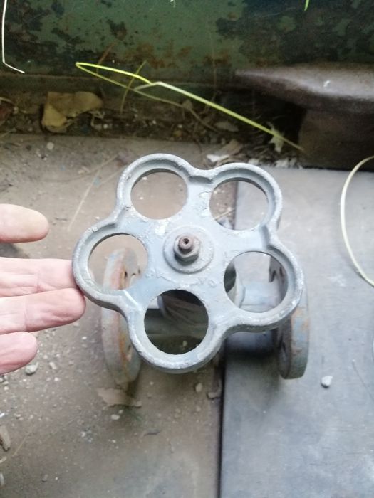 Продам вентиль новый