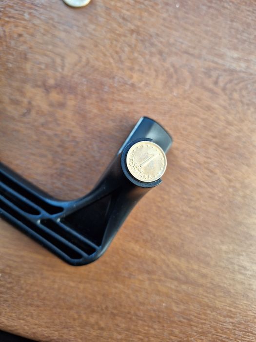 Оригинална резервна част John Deere – Дръжка #L168271