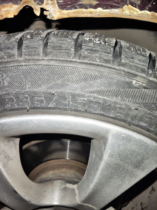 Легкосплавные диски в хорошем состояние