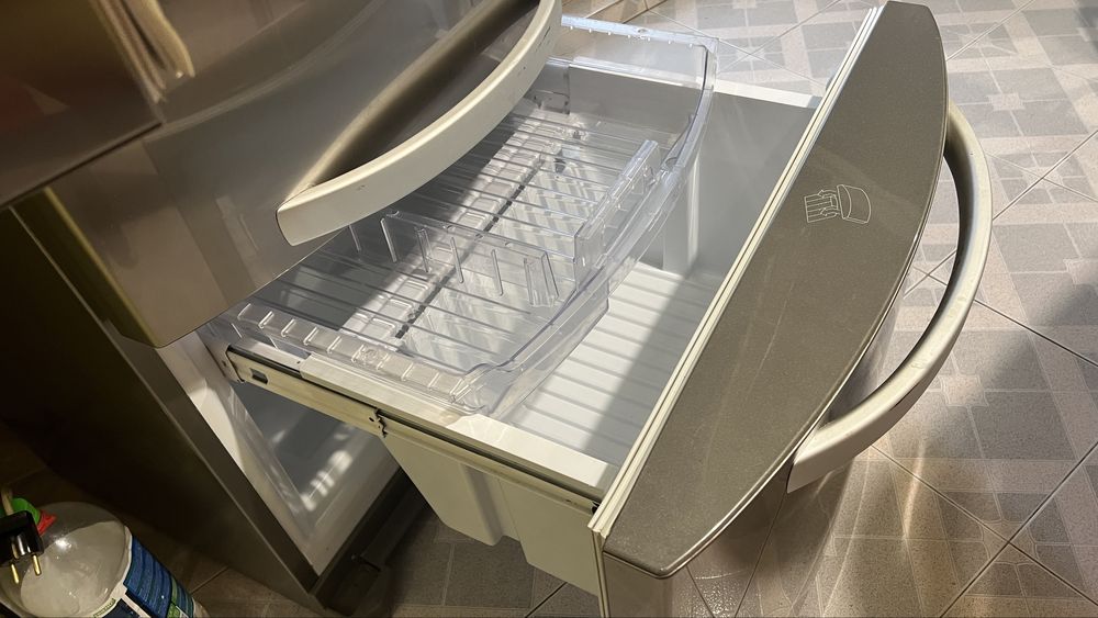 Хладилник  Хотпойнт /Hotpoint/ (Голям) Inox, Total No Frost