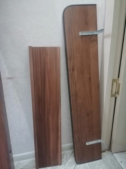 Продам полки настенные