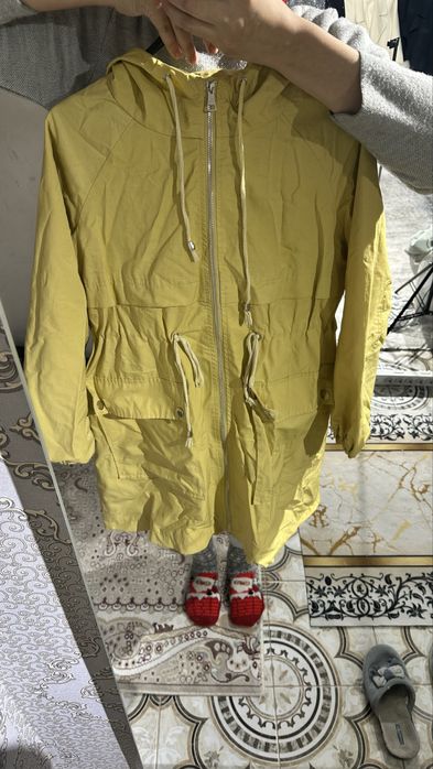 Сырт киімдер сатылады