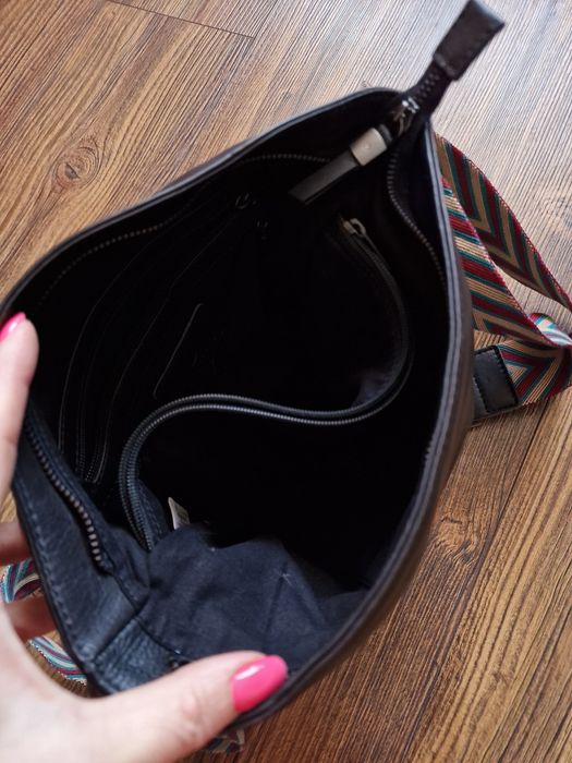 Страхотна дамска чанта MICMACBAGS
естествена кожа, дълга дръжка, разме