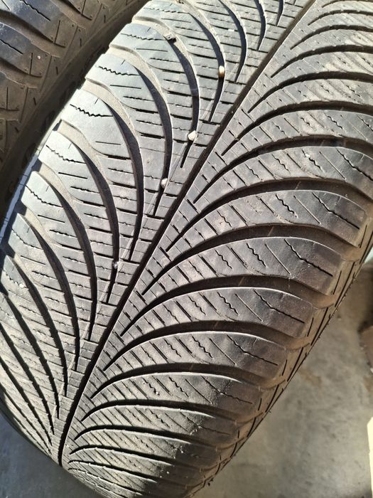 2 Anvelope All season 255 55 r19 Goodyear