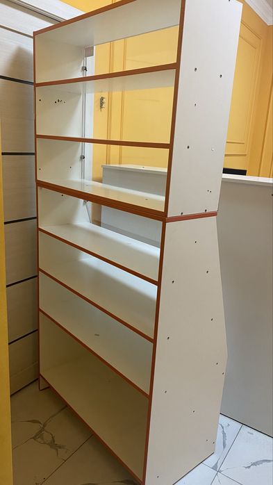 Срочно! Витрины продам