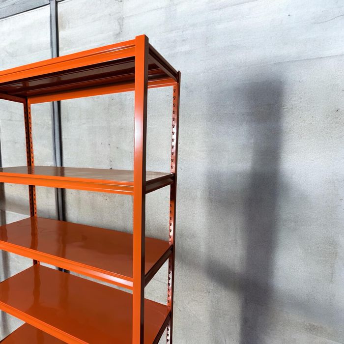 Метални стелажи с 5 метални рафта до 200 кг