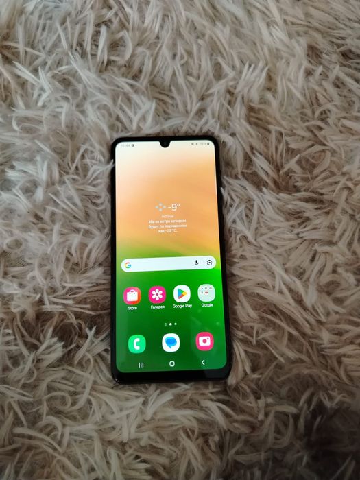 Продаётся телефон