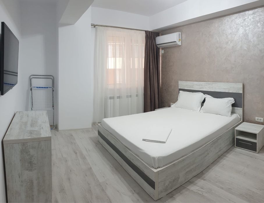 Inchiriez apartament in mamaia