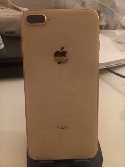 iPhone 8 plus 64GB