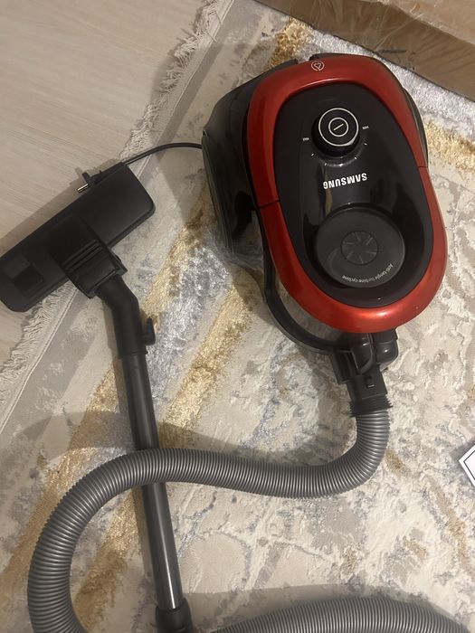 пылесос sumsung красный