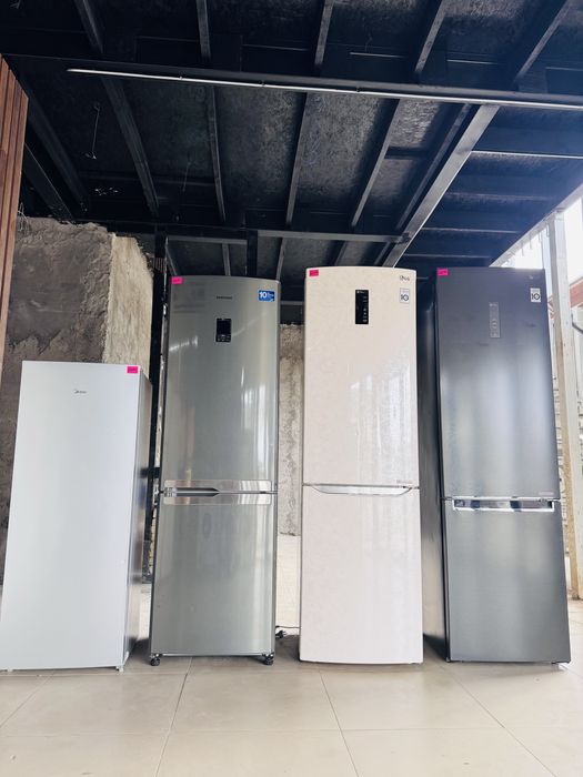 Продам Большой Холодильник с доствкой