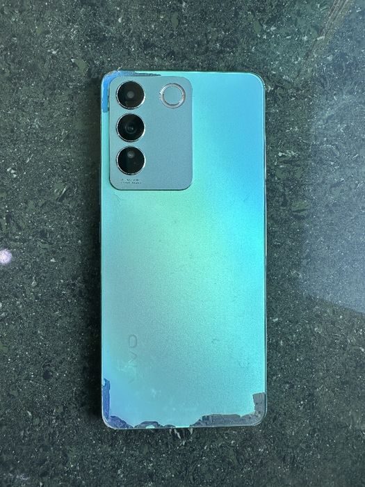 Продаю Vivo v27e