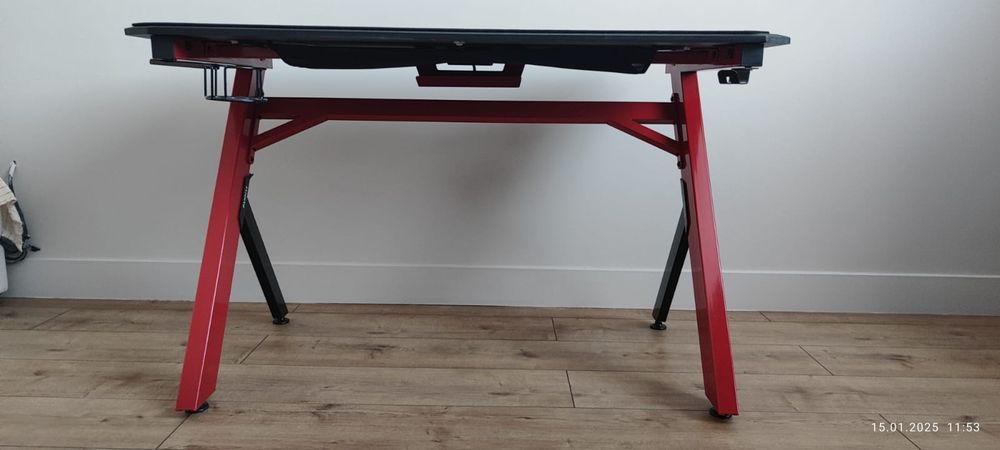 Продам компьютерный стол