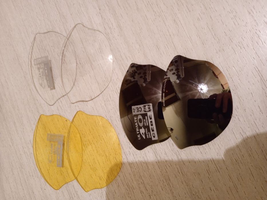 Продам пластиковые линзы