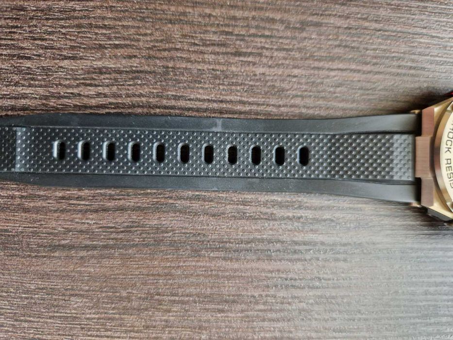 Casio Gshock GST-B100