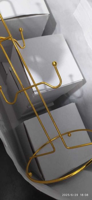 Новый графин со стаканами