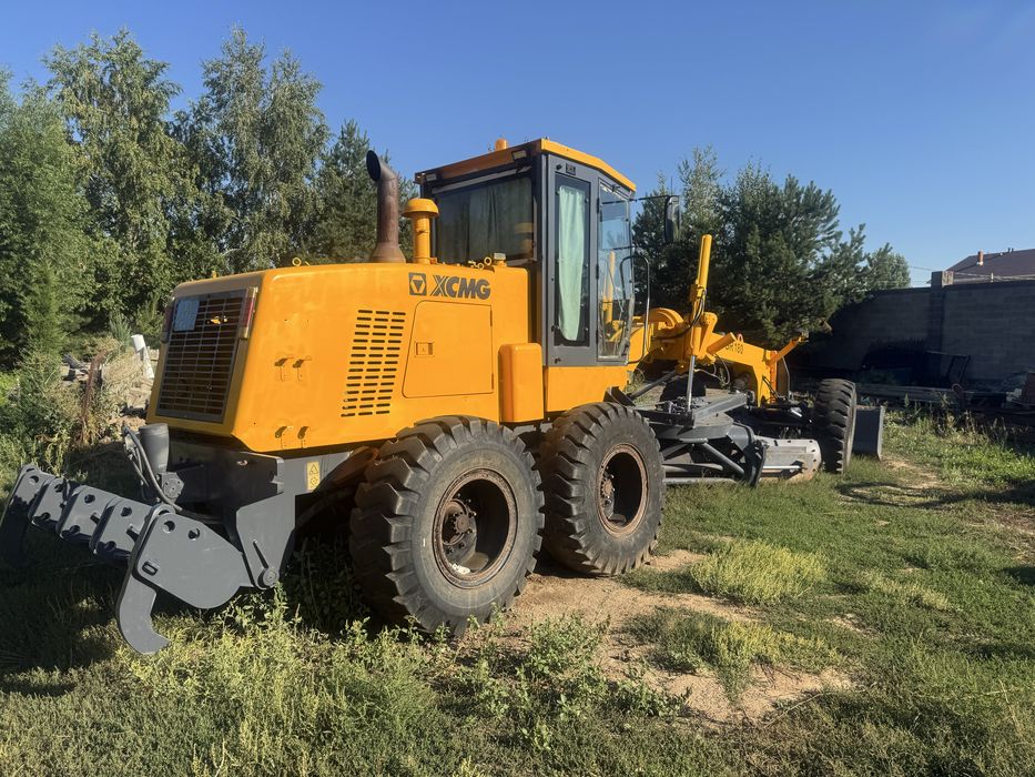 Продам Грейдер XKMG 220 - 180