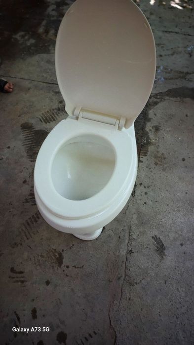 Unitaz rabochiy koʻp ishlatilmagan