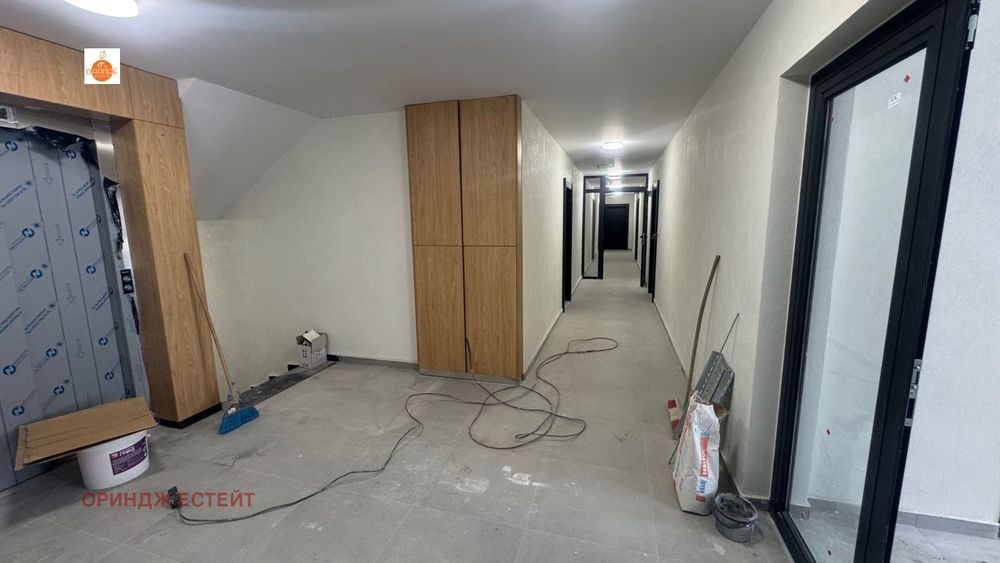 Продава се Двустаен апартамент в София, Малинова долина - 118 кв.м за 1471 €/кв.м - Снимка #4
