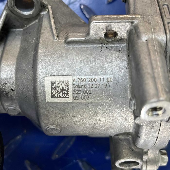 Pompa de apa Mercedes Benz A2602001100