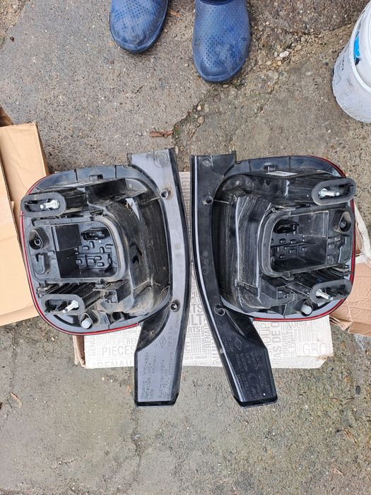 Stop Stânga -Dreapta  Original Complet Dacia Duster 2 2018-2021