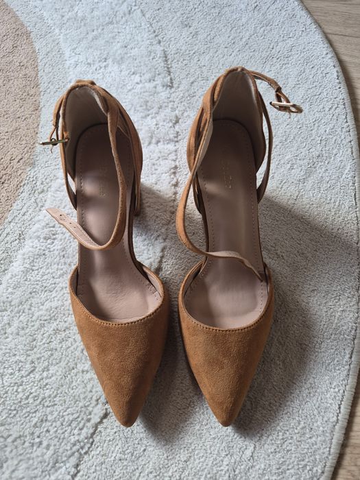 Велурени официални обувки