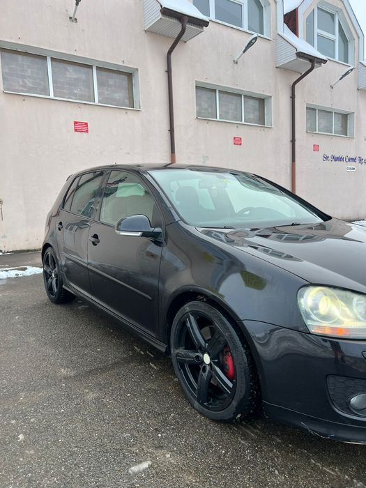 Golf 5 GTi ed30 PIRELLI