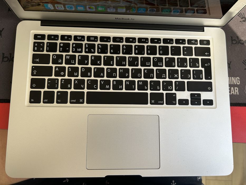 Продам MacBook Air 13”