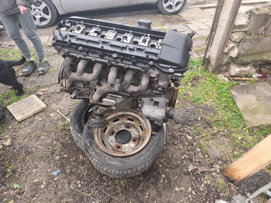 М52B25 двигател BMW e39