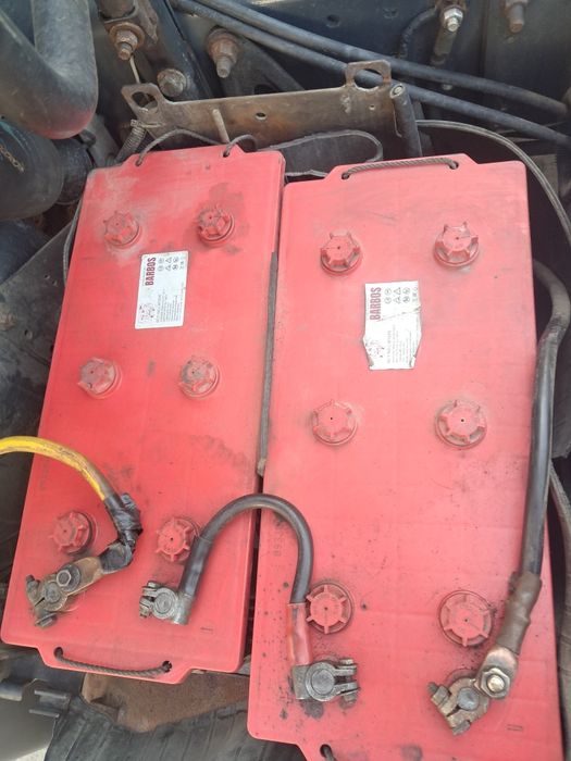 Продам б/у аккумуляторы