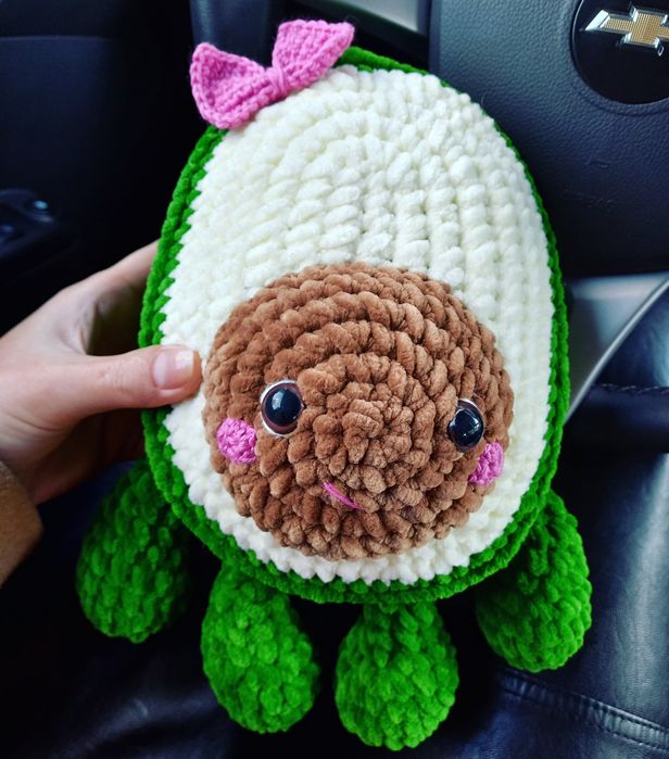 Авокадо игрушка.