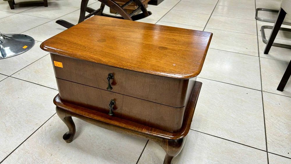 Шкафче  Queen Anne Холандия